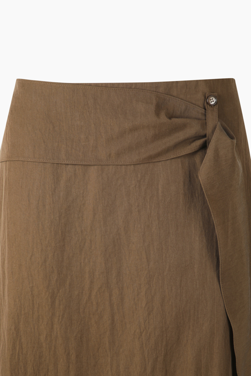 https://img.benettonmall.com/PARTS/KS/26S/SASK34631BR_MB_D12.jpg?cb=1782918151