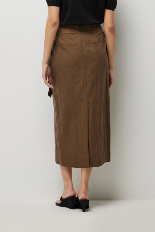 https://img.benettonmall.com/PARTS/KS/26S/SASK34631BR_MB_D2.jpg?cb=1782918151