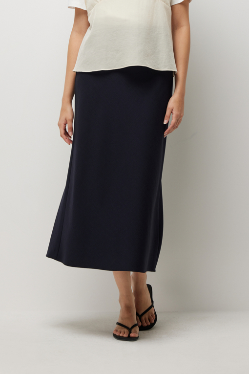 https://img.benettonmall.com/PARTS/KS/26S/SASK35631DN_MB_D0.jpg?cb=1782918151