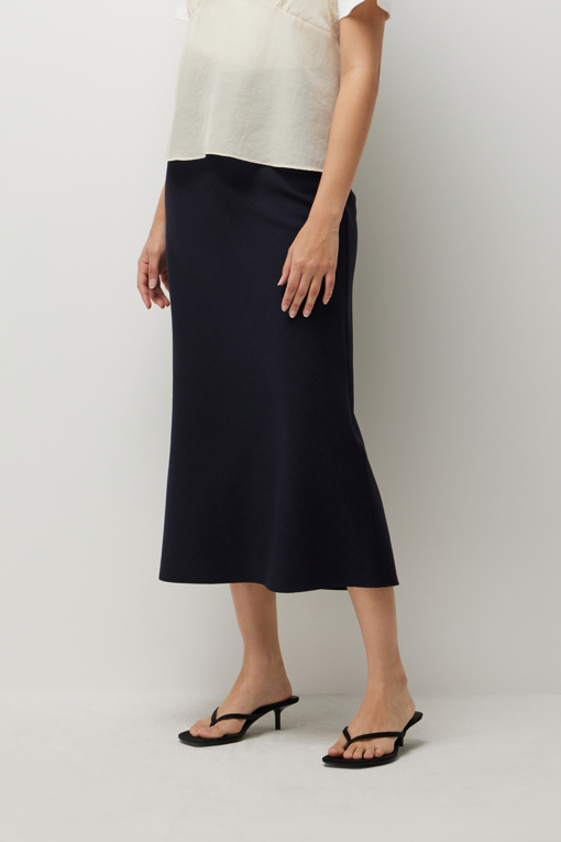 https://img.benettonmall.com/PARTS/KS/26S/SASK35631DN_MB_D1.jpg?cb=1782918151