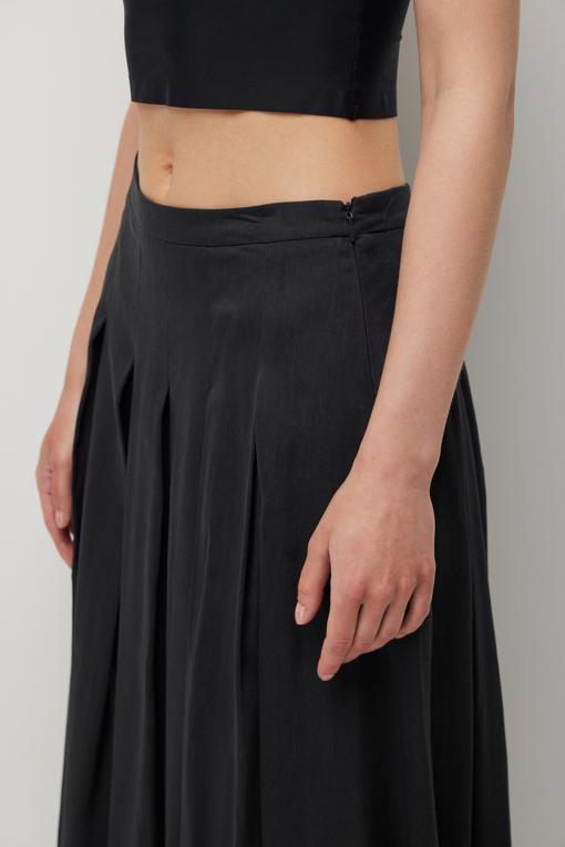 https://img.benettonmall.com/PARTS/KS/26S/SASK36631DG_MB_D3.jpg?cb=1782918151