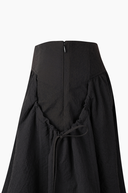 https://img.benettonmall.com/PARTS/KS/26S/SASK37631BK_MB_D13.jpg?cb=1782918151