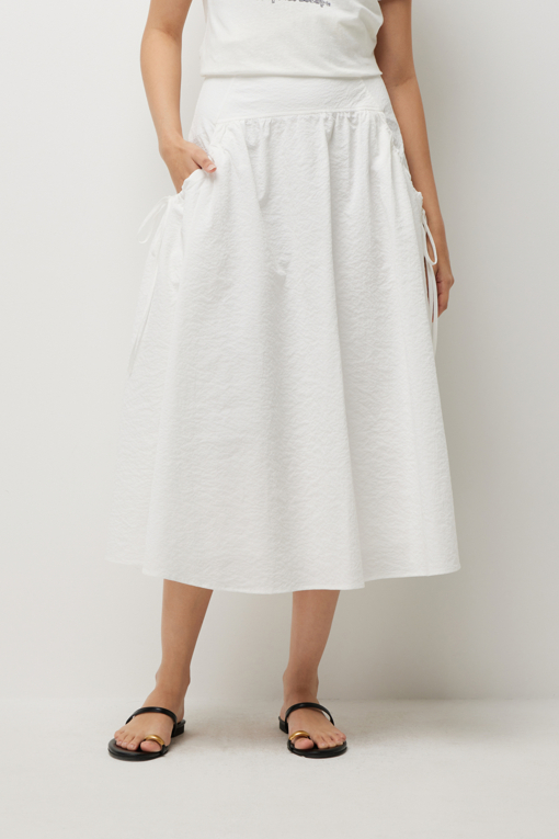 https://img.benettonmall.com/PARTS/KS/26S/SASK37631WH_MB_D0.jpg?cb=1782918151