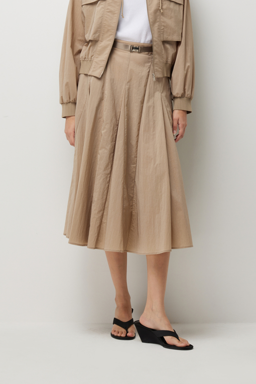 https://img.benettonmall.com/PARTS/KS/26S/SASK38631BE_MB_D1.jpg?cb=1778668868