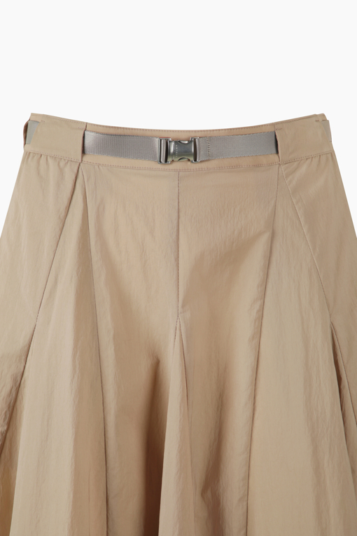 https://img.benettonmall.com/PARTS/KS/26S/SASK38631BE_MB_D12.jpg?cb=1778668868