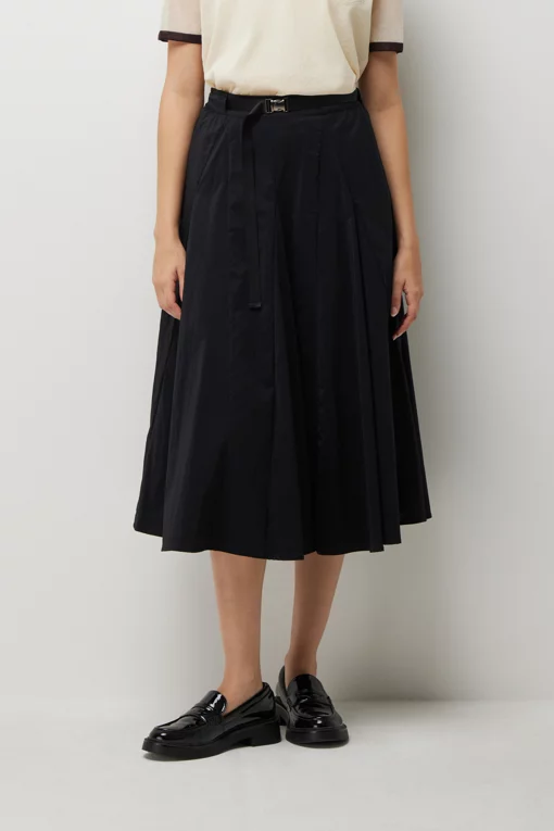 https://img.benettonmall.com/PARTS/KS/26S/SASK38631BK_MB.jpg?cb=1778668868