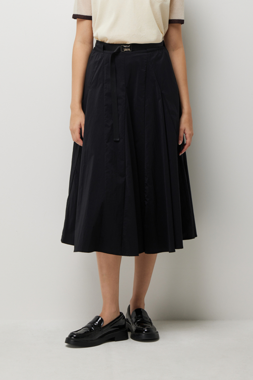 https://img.benettonmall.com/PARTS/KS/26S/SASK38631BK_MB_D0.jpg?cb=1782918151