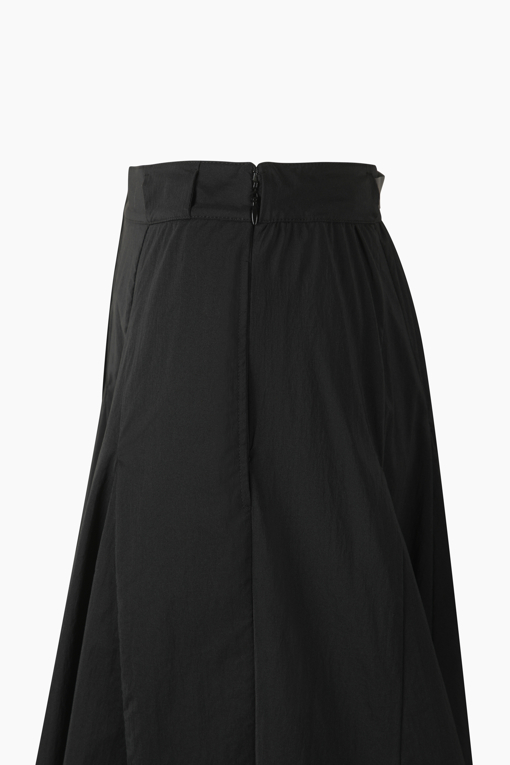 https://img.benettonmall.com/PARTS/KS/26S/SASK38631BK_MB_D13.jpg?cb=1778668868