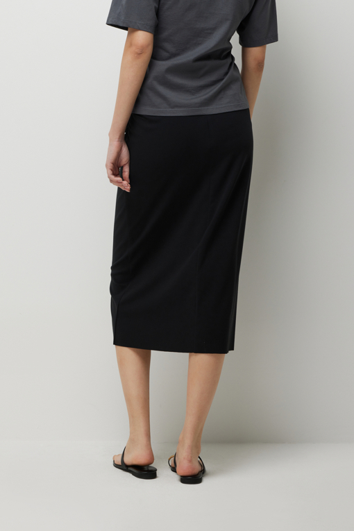 https://img.benettonmall.com/PARTS/KS/26S/SASK40631BK_MB_D2.jpg?cb=1782918151