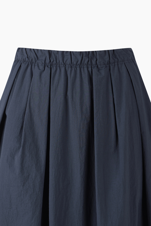 https://img.benettonmall.com/PARTS/KS/26S/SASK41631NY_MB_D2.jpg