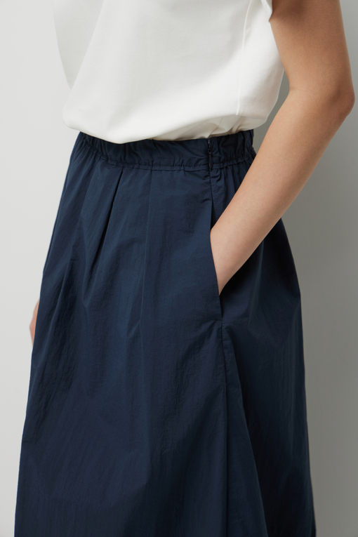https://img.benettonmall.com/PARTS/KS/26S/SASK41631NY_MB_D3.jpg?cb=1782918151