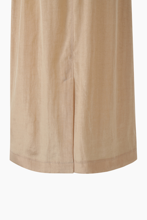 https://img.benettonmall.com/PARTS/KS/26S/SASK42631BE_MB_D4.jpg
