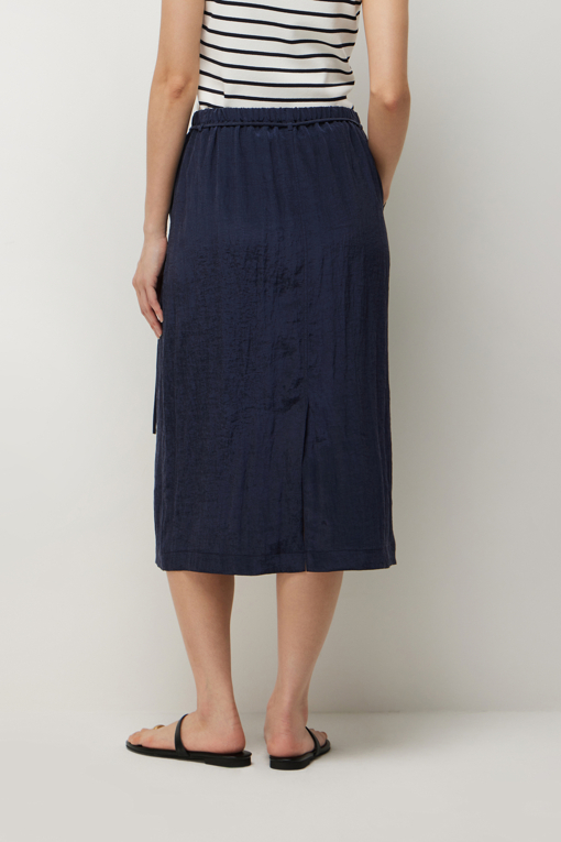 https://img.benettonmall.com/PARTS/KS/26S/SASK42631DN_MB_D3.jpg?cb=1781170995