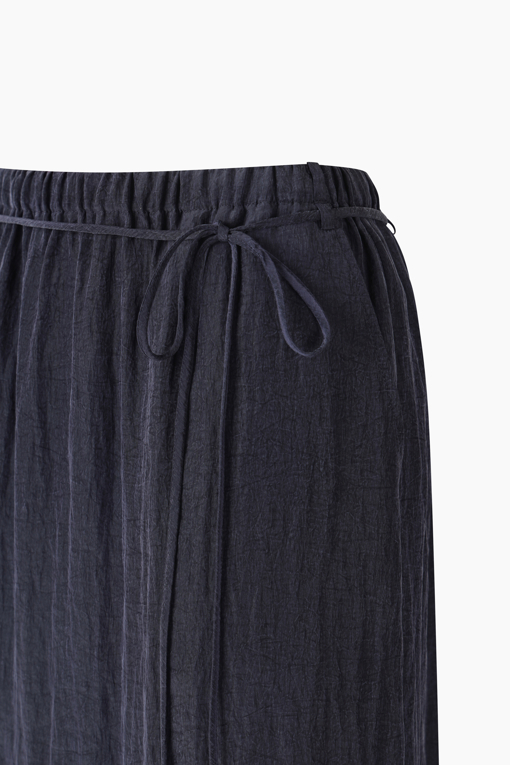 https://img.benettonmall.com/PARTS/KS/26S/SASK42631DN_MB_D4.jpg?cb=1778668868