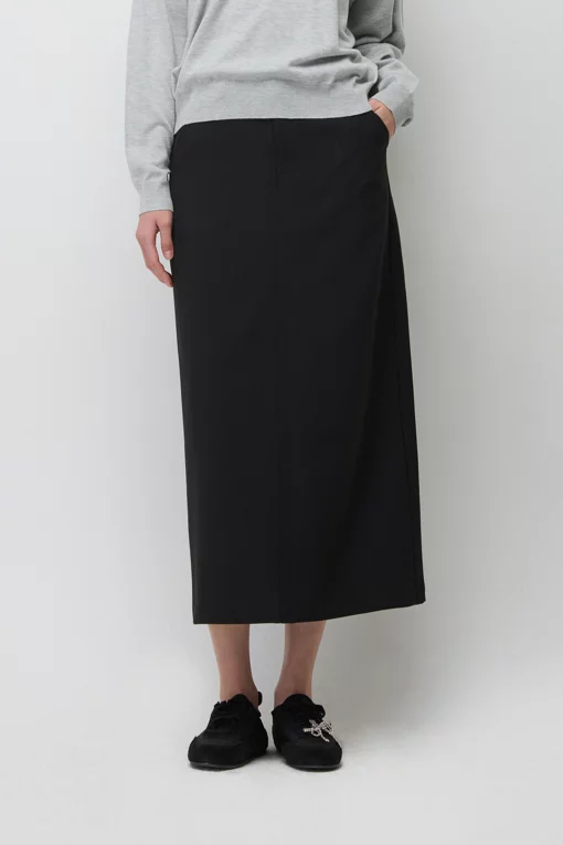 https://img.benettonmall.com/PARTS/KS/26S/SASK70611BK_MB.jpg?cb=1782918151