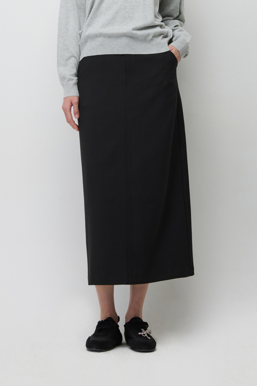 https://img.benettonmall.com/PARTS/KS/26S/SASK70611BK_MB_D0.jpg?cb=1782918151