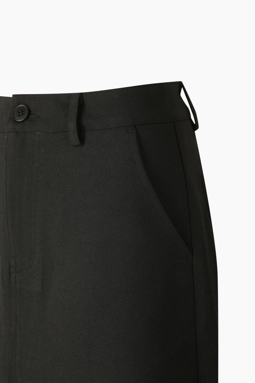 https://img.benettonmall.com/PARTS/KS/26S/SASK70611BK_MB_D12.jpg?cb=1782918151