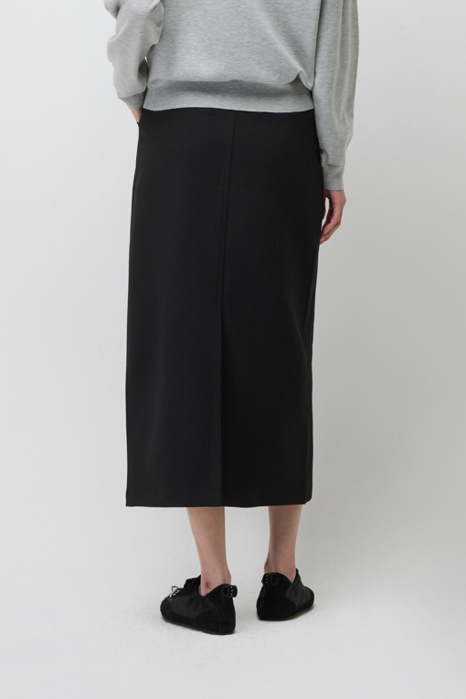 https://img.benettonmall.com/PARTS/KS/26S/SASK70611BK_MB_D2.jpg?cb=1782918151