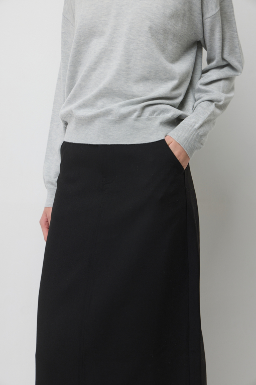 https://img.benettonmall.com/PARTS/KS/26S/SASK70611BK_MB_D3.jpg?cb=1782918151