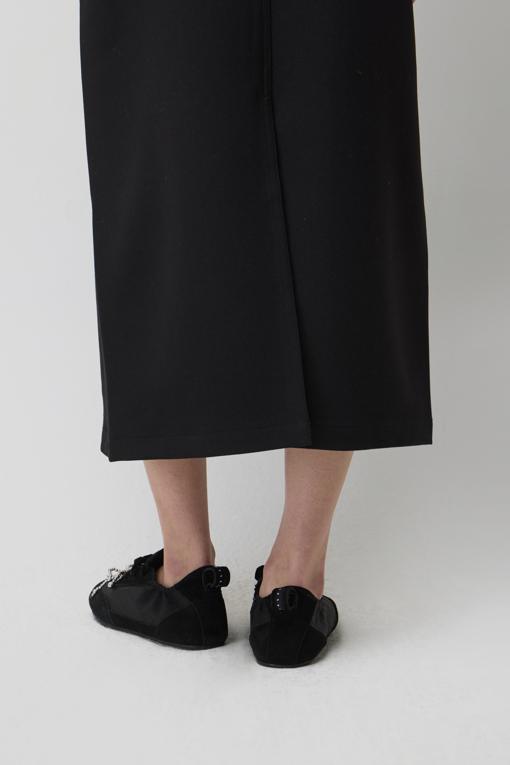 https://img.benettonmall.com/PARTS/KS/26S/SASK70611BK_MB_D4.jpg?cb=1782918151