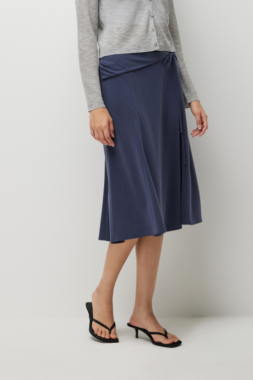 https://img.benettonmall.com/PARTS/KS/26S/SASKE1631NY_MB_D1.jpg?cb=1778668868