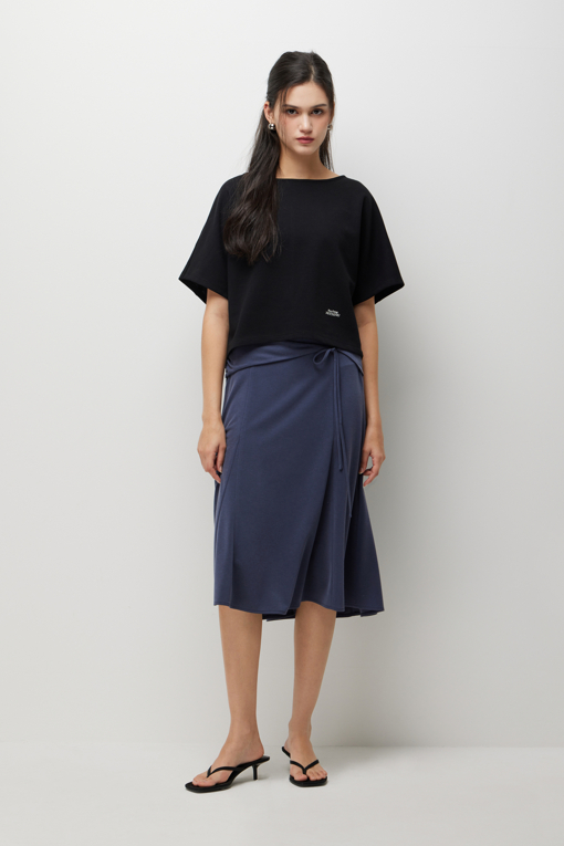 https://img.benettonmall.com/PARTS/KS/26S/SASKE1631NY_MB_D7.jpg?cb=1777643535