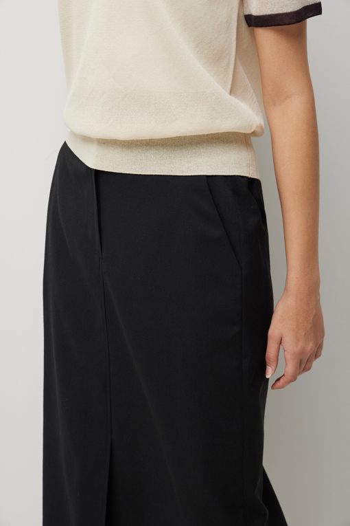 https://img.benettonmall.com/PARTS/KS/26S/SASKE2631BK_MB_D3.jpg?cb=1778668868