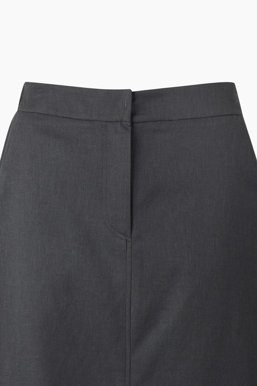 https://img.benettonmall.com/PARTS/KS/26S/SASKE2631CG_MB_D12.jpg?cb=1778668868