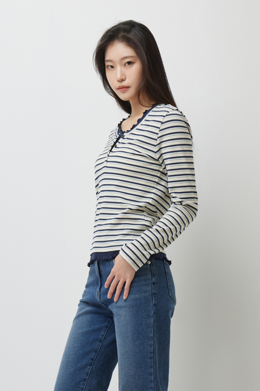 https://img.benettonmall.com/PARTS/KS/26S/SATS01611NY_MB_D1.jpg?cb=1782918151