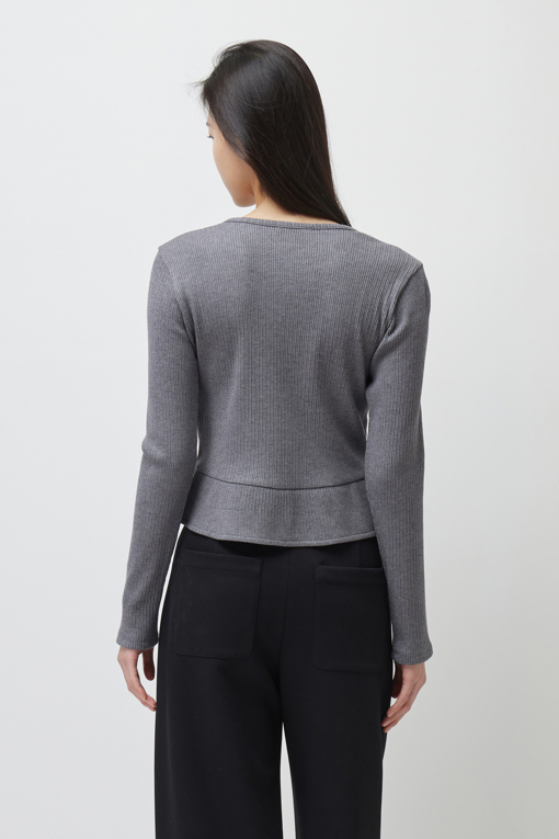 https://img.benettonmall.com/PARTS/KS/26S/SATS03611MG_MB_D2.jpg?cb=1782918151