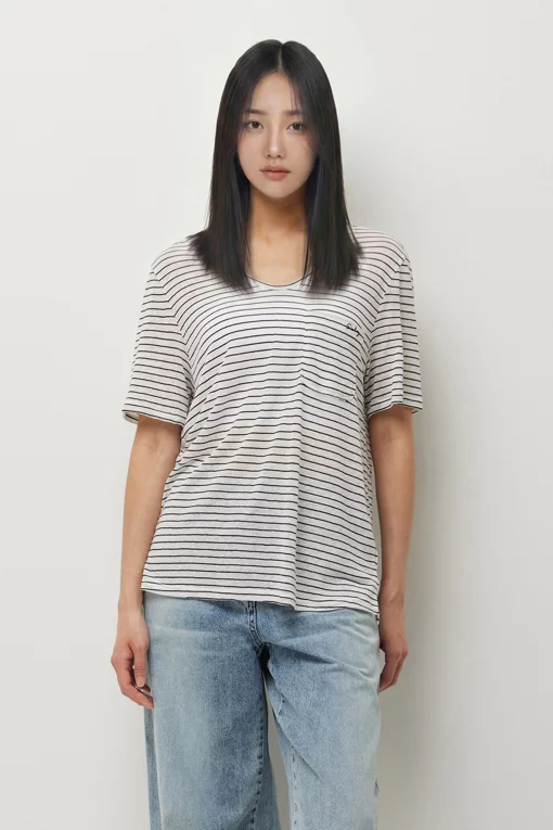 https://img.benettonmall.com/PARTS/KS/26S/SATS33631BB_MB.jpg?cb=1782918151
