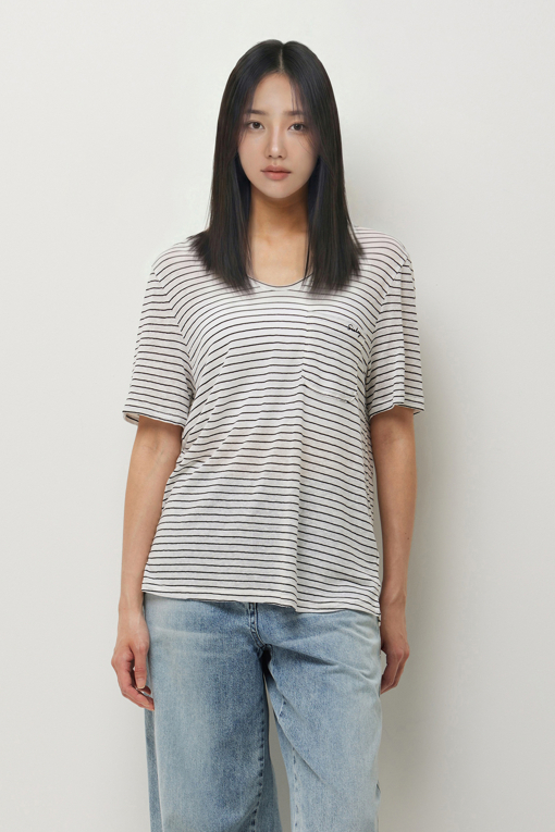 https://img.benettonmall.com/PARTS/KS/26S/SATS33631BB_MB_D0.jpg?cb=1782918151
