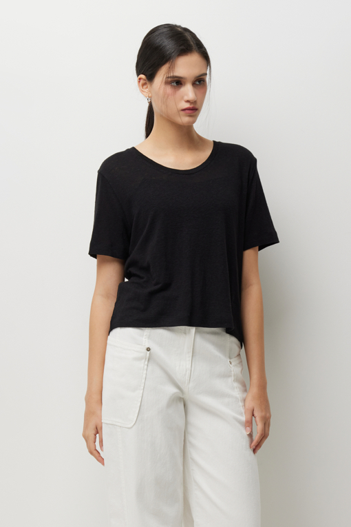 https://img.benettonmall.com/PARTS/KS/26S/SATS34631BK_MB_D1.jpg?cb=1782918151