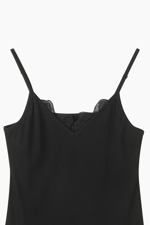 https://img.benettonmall.com/PARTS/KS/26S/SATS35631BK_MB_D12.jpg?cb=1782918151