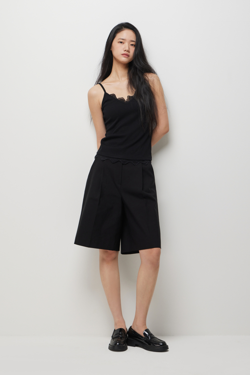 https://img.benettonmall.com/PARTS/KS/26S/SATS35631BK_MB_D5.jpg?cb=1782918151