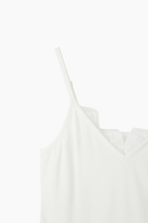 https://img.benettonmall.com/PARTS/KS/26S/SATS35631IV_MB_D13.jpg?cb=1782918151