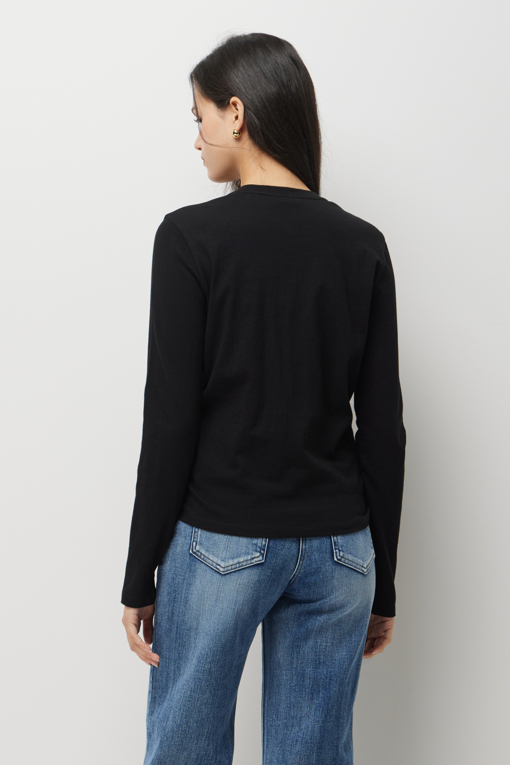 https://img.benettonmall.com/PARTS/KS/26S/SATS36631BK_MB_D2.jpg?cb=1782918151