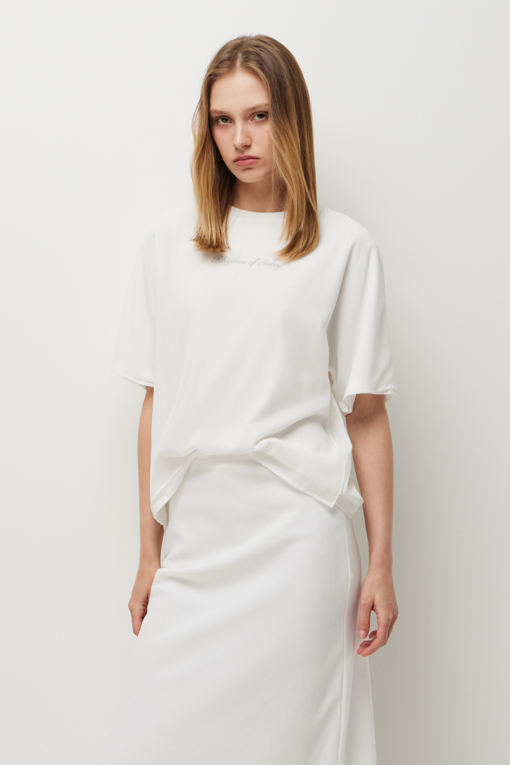 https://img.benettonmall.com/PARTS/KS/26S/SATS42631WH_MB_D1.jpg?cb=1782918151