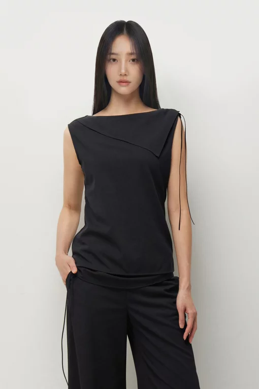 https://img.benettonmall.com/PARTS/KS/26S/SATS48631BK_MB.jpg?cb=1782918151