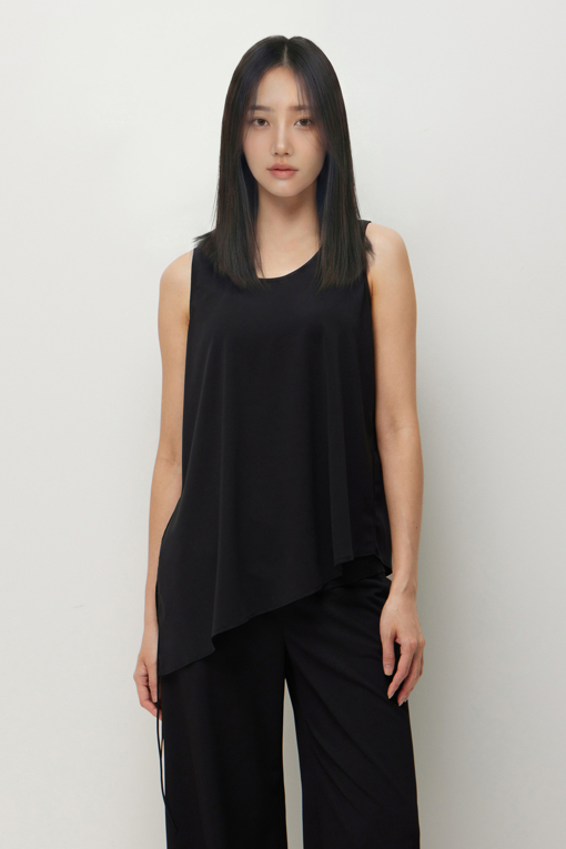 https://img.benettonmall.com/PARTS/KS/26S/SATS49631BK_MB_D0.jpg?cb=1782918151