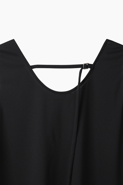 https://img.benettonmall.com/PARTS/KS/26S/SATS49631BK_MB_D5.jpg