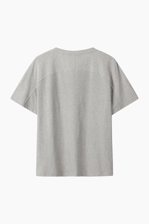 https://img.benettonmall.com/PARTS/KS/26S/SATS51631MG_MB_D11.jpg?cb=1782918151
