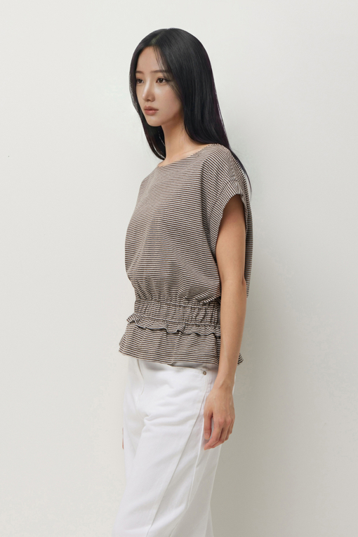 https://img.benettonmall.com/PARTS/KS/26S/SATS52631BR_MB_D1.jpg?cb=1782918151