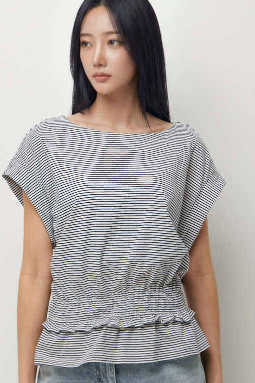 https://img.benettonmall.com/PARTS/KS/26S/SATS52631DN_MB_D3.jpg?cb=1782918151