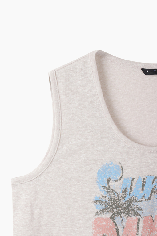 https://img.benettonmall.com/PARTS/KS/26S/SATS53631BE_MB_D13.jpg?cb=1782918151