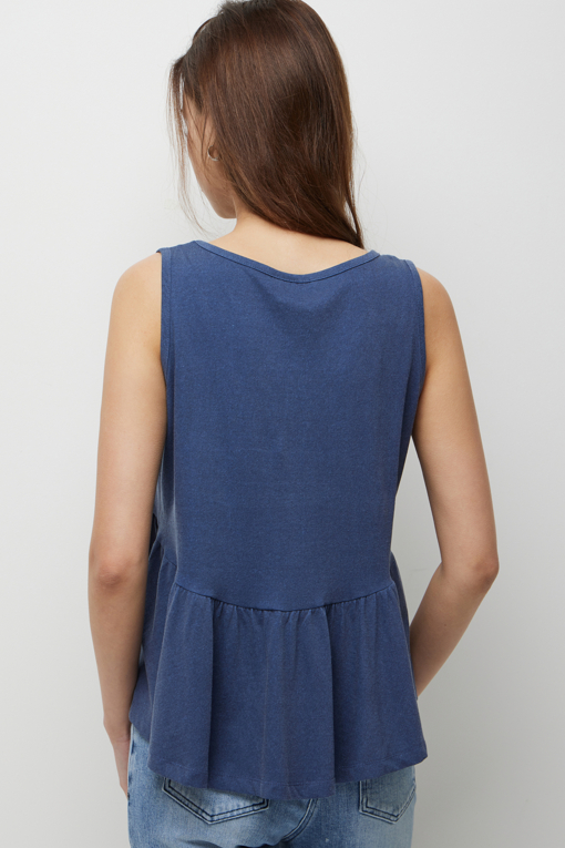 https://img.benettonmall.com/PARTS/KS/26S/SATS54631BL_MB_D4.jpg?cb=1782918151