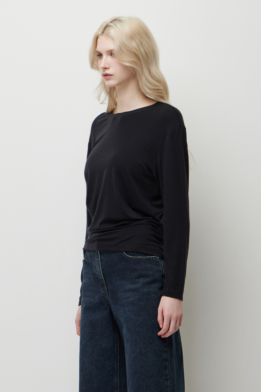 https://img.benettonmall.com/PARTS/KS/26S/SATS70611BK_MB_D1.jpg
