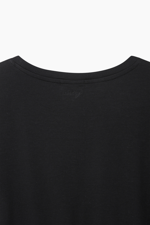 https://img.benettonmall.com/PARTS/KS/26S/SATS70611BK_MB_D13.jpg