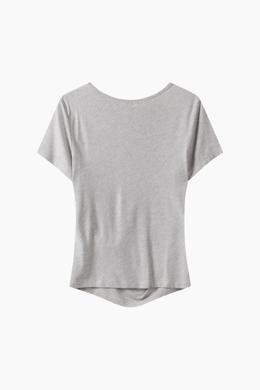 https://img.benettonmall.com/PARTS/KS/26S/SATS84631BL_MB_D11.jpg?cb=1782918151