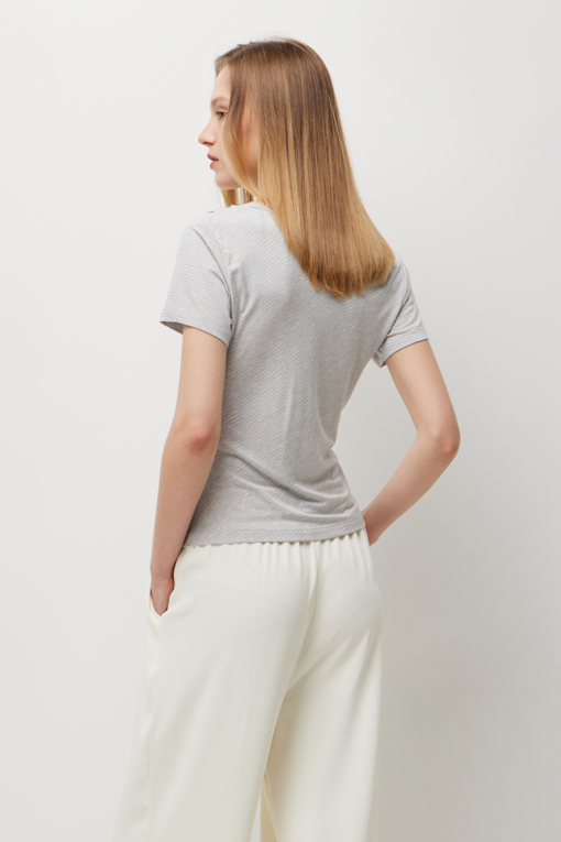 https://img.benettonmall.com/PARTS/KS/26S/SATS84631BL_MB_D2.jpg?cb=1782918151